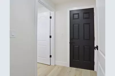 644 N Airport Way, Stockton, CA 95205 - Photo 25