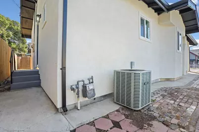 644 N Airport Way, Stockton, CA 95205 - Photo 27