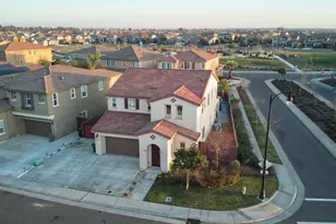 9855 Cape Verde Dr, Elk Grove, CA 95757 - Photo 47