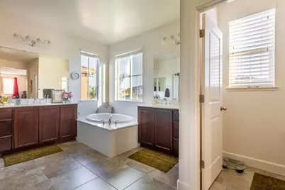 9855 Cape Verde Drive, Elk Grove, CA 95757 - Photo 23