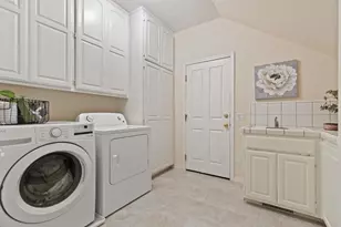 1317 Oak Creek Ct, El Dorado Hills, CA 95762 - Photo 47