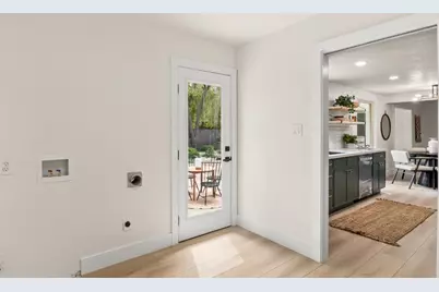 792 Parklin Avenue, Sacramento, CA 95831 - Photo 15