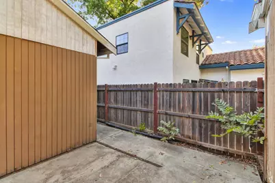 1756 Vallejo Way, Sacramento, CA 95818 - Photo 39