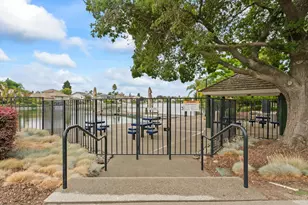 7717 E Port Dr, Sacramento, CA 95831 - Photo 73