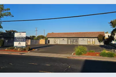 140 N Freemont Avenue #B, Manteca, CA 95336 - Photo 1