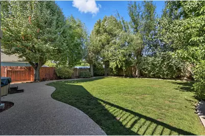 1931 Diamond Oak Way, Manteca, CA 95336 - Photo 45