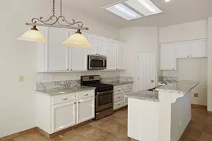 2402 Sailboat Ct, Stockton, CA 95206 - Photo 17