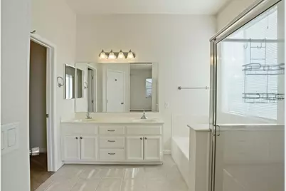 2402 Sailboat Court, Stockton, CA 95206 - Photo 33