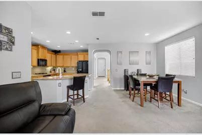 4805 Millner Way, Elk Grove, CA 95757 - Photo 19