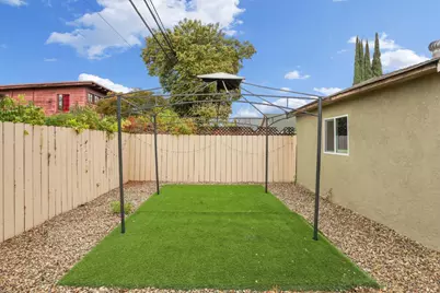 2047 Country Club Boulevard, Stockton, CA 95204 - Photo 45