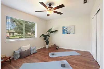 2047 Country Club Boulevard, Stockton, CA 95204 - Photo 25