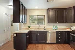 2047 Country Club Blvd, Stockton, CA 95204 - Photo 11