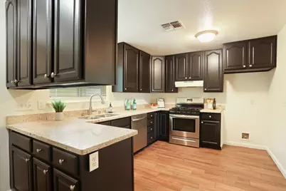 2047 Country Club Boulevard, Stockton, CA 95204 - Photo 13