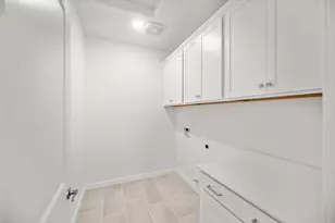 8183 Lavigne Cir, Elk Grove, CA 95757 - Photo 35