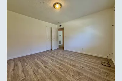 2420 Oxford Way #F17, Stockton, CA 95204 - Photo 13