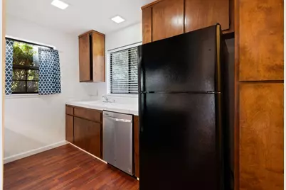 2418 P Street #F, Sacramento, CA 95816 - Photo 13