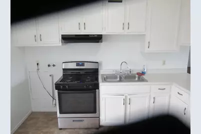 325 W H Street, Oakdale, CA 95361 - Photo 13