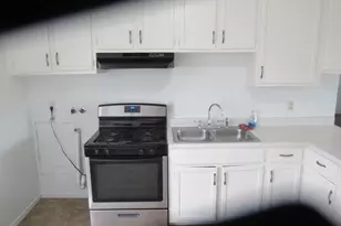 325 W H St, Oakdale, CA 95361 - Photo 13