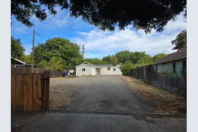 334 Semple Street, Modesto, CA 95354 - Photo 1