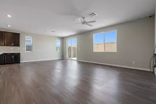 10217 Charles Morris Wy, Elk Grove, CA 95757 - Photo 33