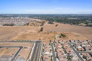 10217 Charles Morris Wy, Elk Grove, CA 95757 - Photo 51