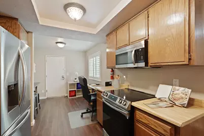 2930 Driftwood Place #82, Stockton, CA 95219 - Photo 9