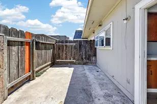 1646 W N Bear Creek Dr, Merced, CA 95348 - Photo 43