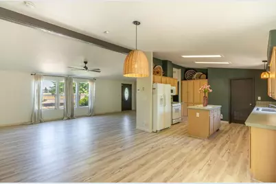 1112 Ladd Road, Modesto, CA 95356 - Photo 5