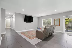 8964 Sutters Gold Dr, Sacramento, CA 95826 - Photo 15