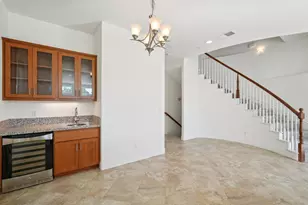 3533 Crocker Dr, Sacramento, CA 95818 - Photo 13