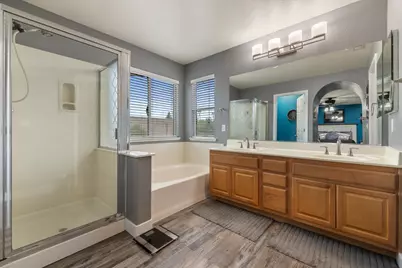 818 Travaille Way, Ripon, CA 95366 - Photo 43