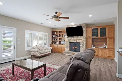 984 E Woodward Avenue, Manteca, CA 95337 - Photo 15