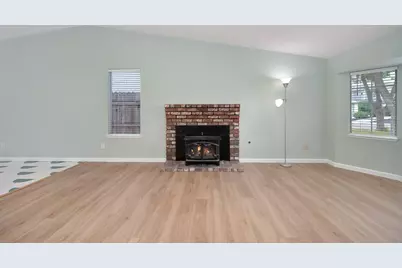 4825 Taylor Street, Sacramento, CA 95838 - Photo 9