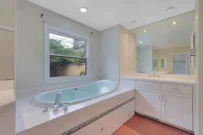 551 Southgate Road, Sacramento, CA 95815 - Photo 39