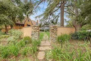 551 Southgate Rd, Sacramento, CA 95815 - Photo 3