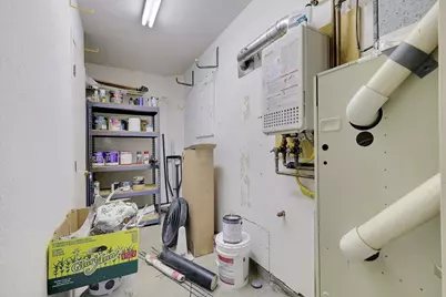 551 Southgate Road, Sacramento, CA 95815 - Photo 65