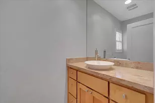 551 Southgate Rd, Sacramento, CA 95815 - Photo 25