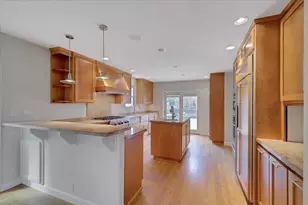 551 Southgate Rd, Sacramento, CA 95815 - Photo 17