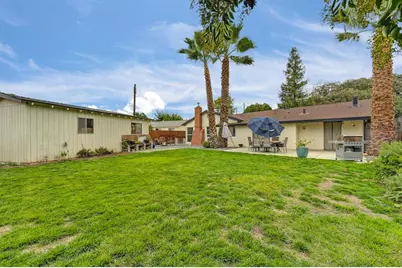 7025 Auburn Boulevard, Citrus Heights, CA 95621 - Photo 33