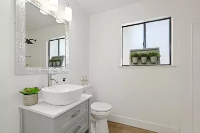 2260 S Ham Lane, Lodi, CA 95242 - Photo 29