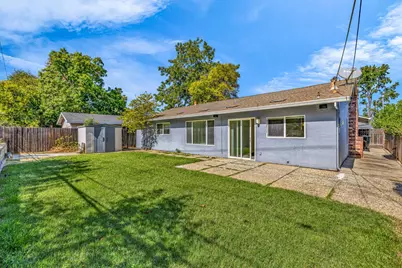 9048 Posada Way, Sacramento, CA 95826 - Photo 35