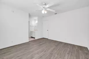 9048 Posada Way, Sacramento, CA 95826 - Photo 23