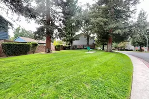 4016 Knoll Top Ct, Carmichael, CA 95608 - Photo 35