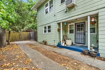 1922 25th Street, Sacramento, CA 95816 - Photo 3