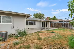 6814 Chevy Chase Way, Sacramento, CA 95823 - Photo 23