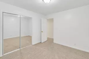 6814 Chevy Chase Way, Sacramento, CA 95823 - Photo 17