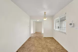 6814 Chevy Chase Way, Sacramento, CA 95823 - Photo 7