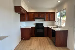 6636 St James Dr, Carmichael, CA 95608 - Photo 9