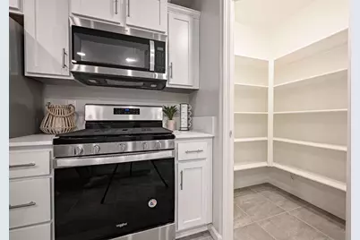 64 River Oak Court #47 SE, Merced, CA 95341 - Photo 5