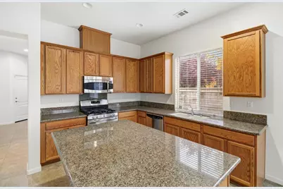 9452 N Kiefer Boulevard, Sacramento, CA 95826 - Photo 15